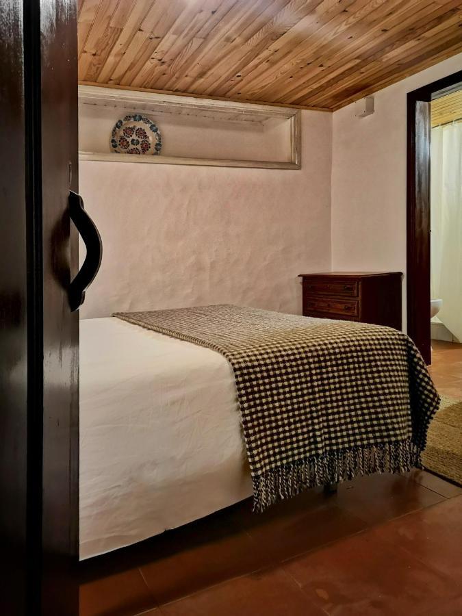 Vila Casas Na Terra Seia Exteriér fotografie